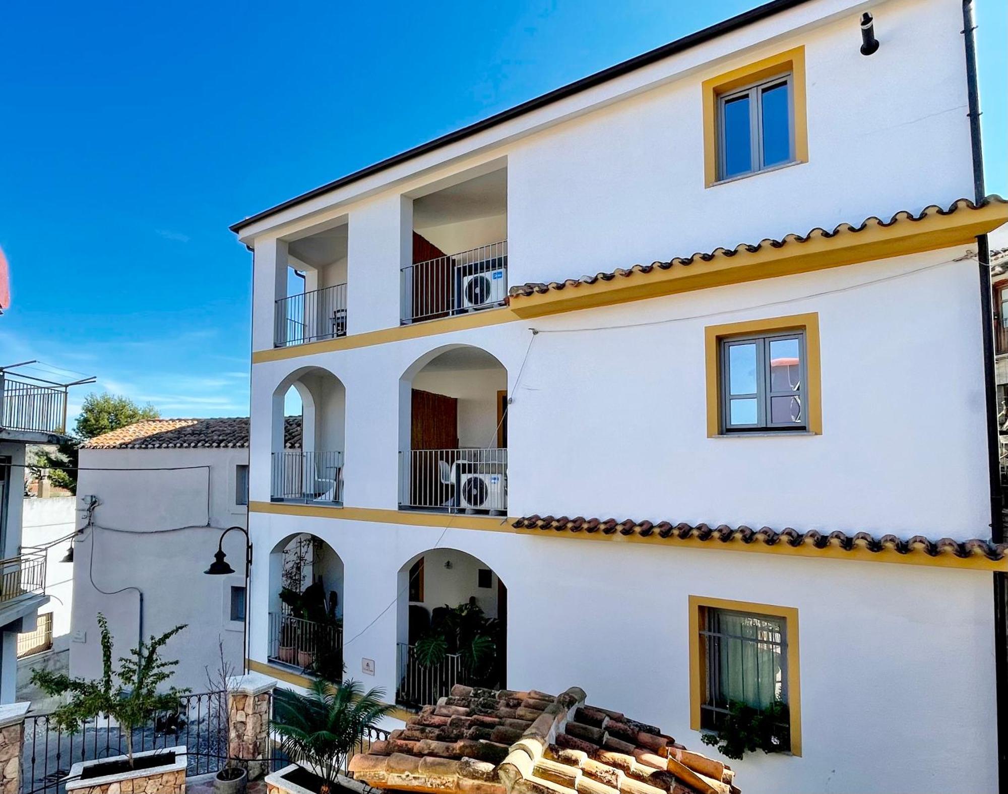 Le Corti Sarde Apartments Bari Sardo Exteriör bild
